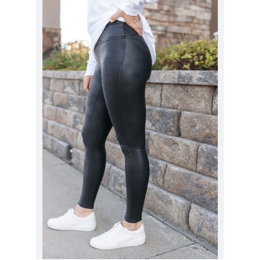 NEW Spanx faux leather leggings Size Small Petite